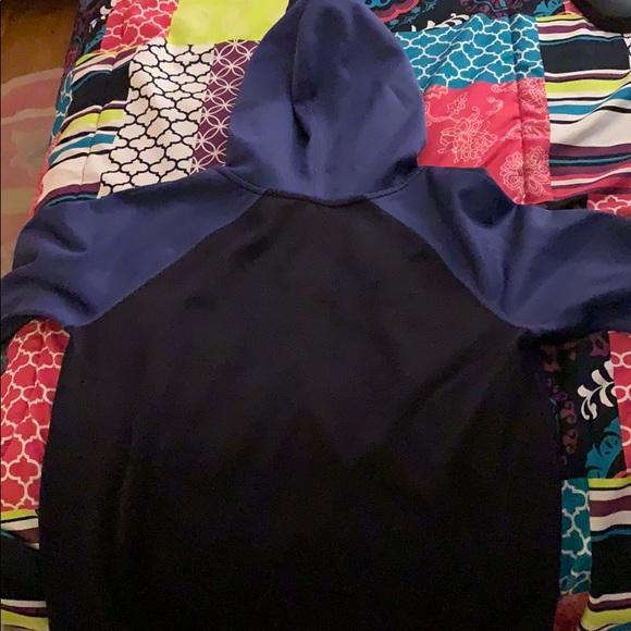 Nike sweater - Picture 2 of 3